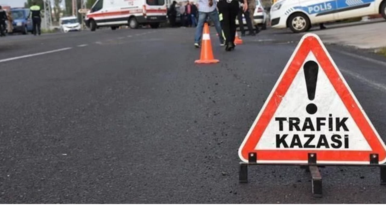NATO zirvesi görevine giden polis aracı kaza yaptı: Yaralılar var