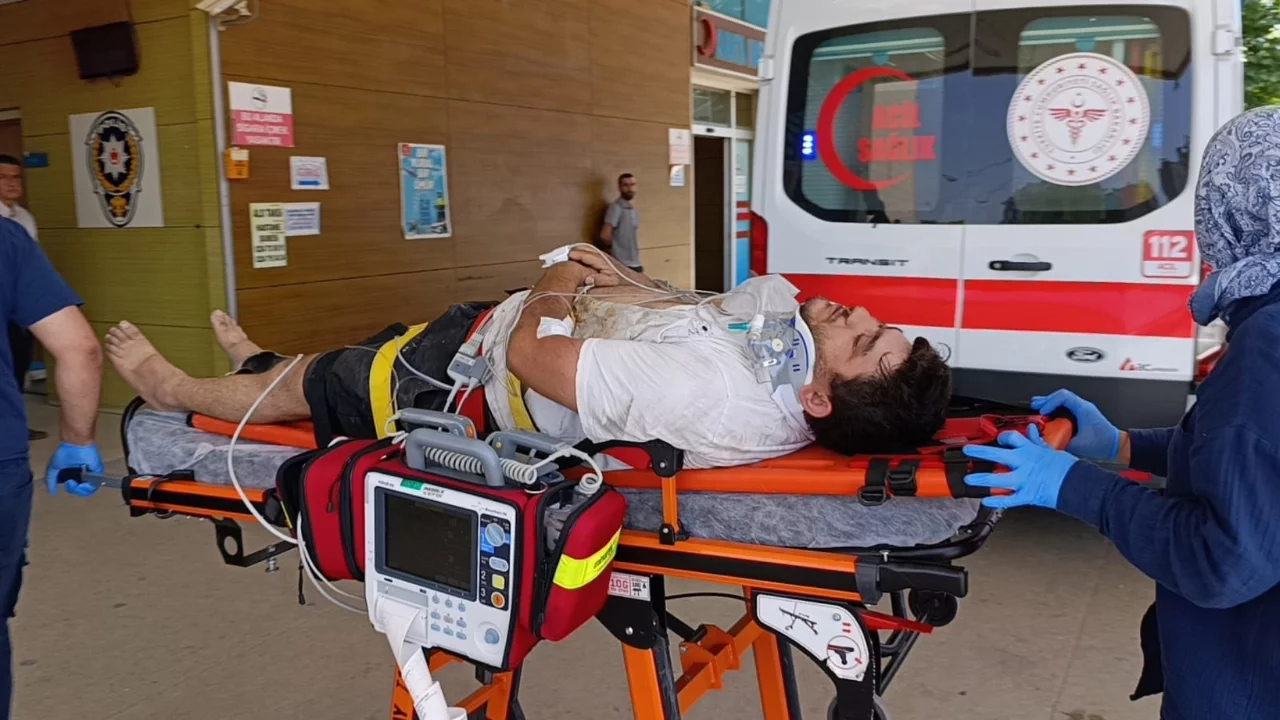 Bursa'da kazada yaralanan motosiklet sürücüsü hayatını kaybetti
