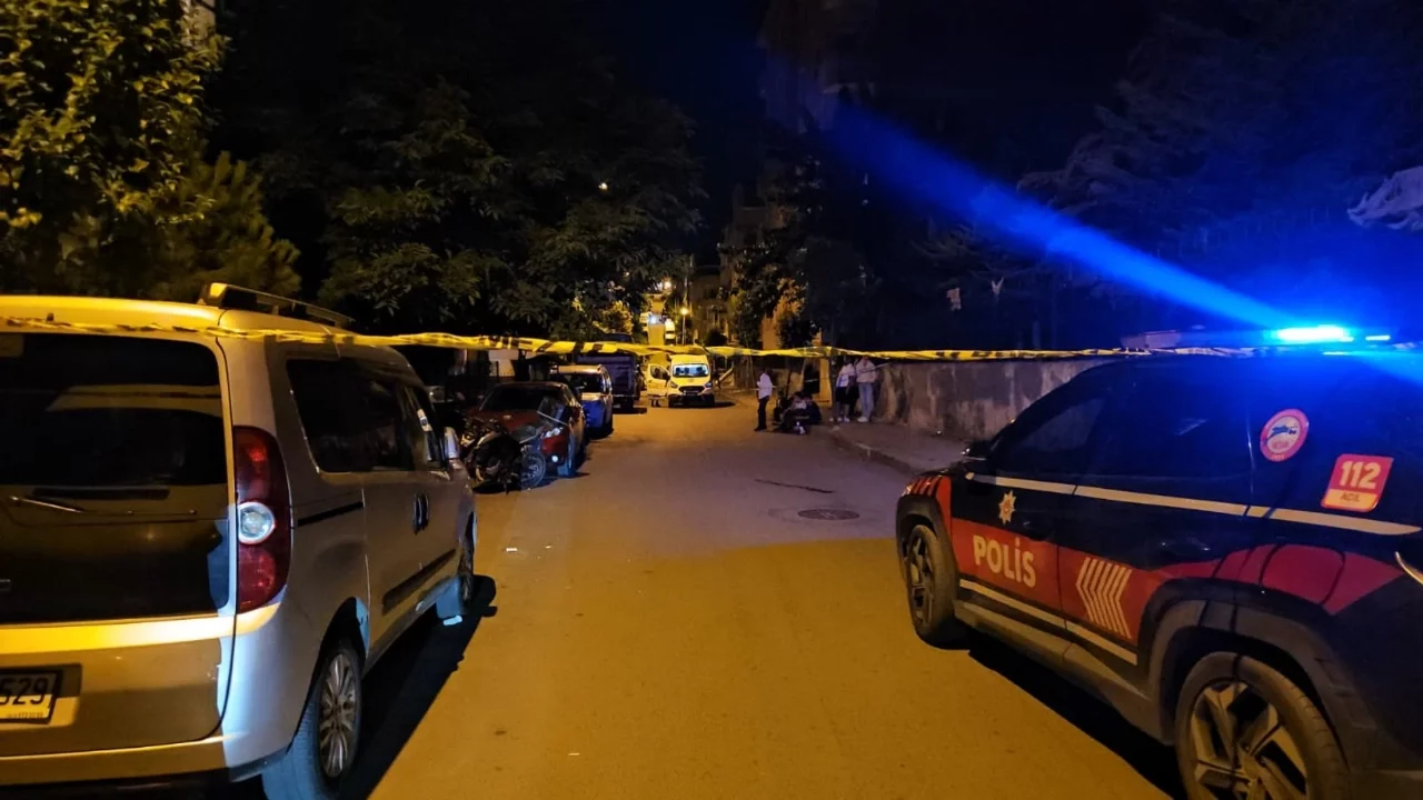 İstanbul'da çalıntı motosikletle silahlı saldırı: 1 ağır yaralı