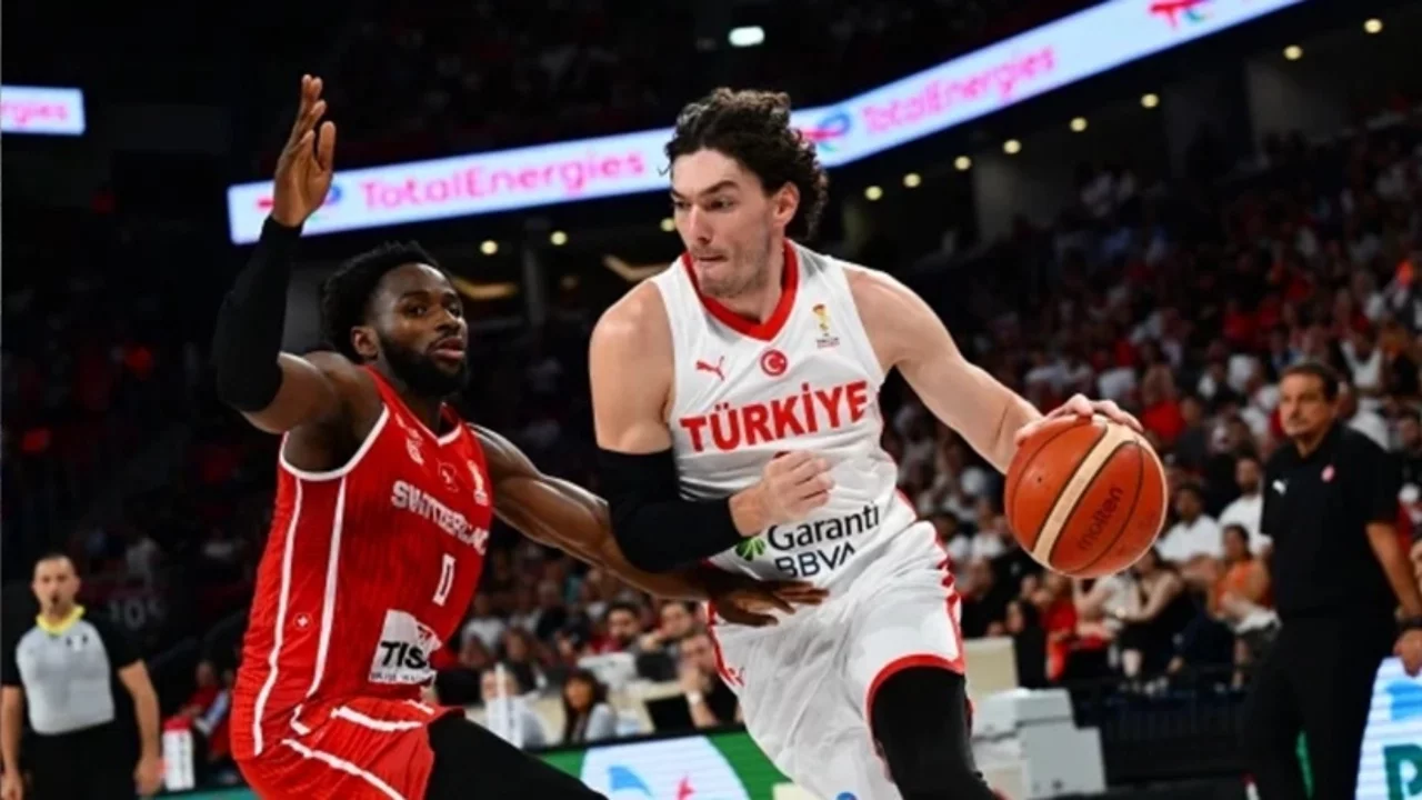 12 Dev Adam ikinci tura namağlup yükseldi