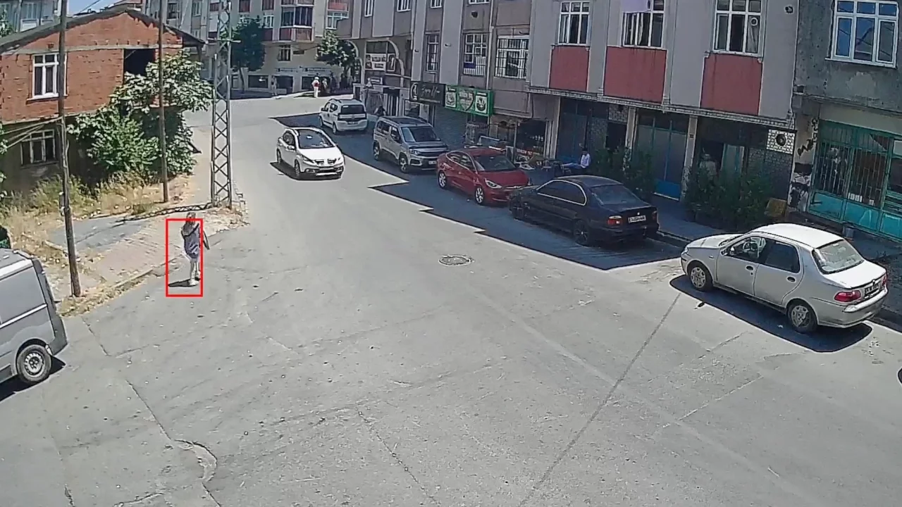 Kuaförde 3 bin 400 liralık işlem yaptırdı, ücret ödemeden kaçtı