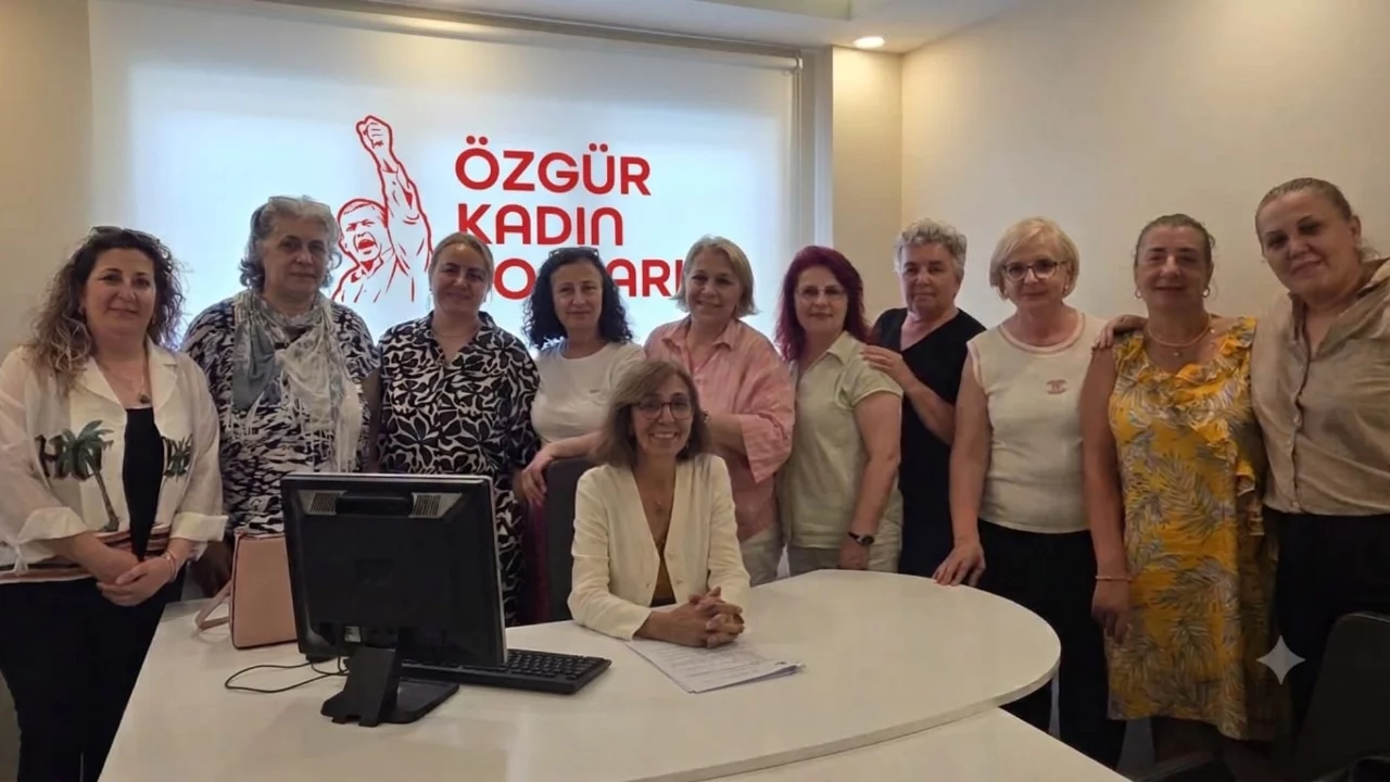 CHP Bursa İl Kadın Kolları'ndan tepki: Kayyum zihniyetini en güçlü şekilde reddediyoruz!