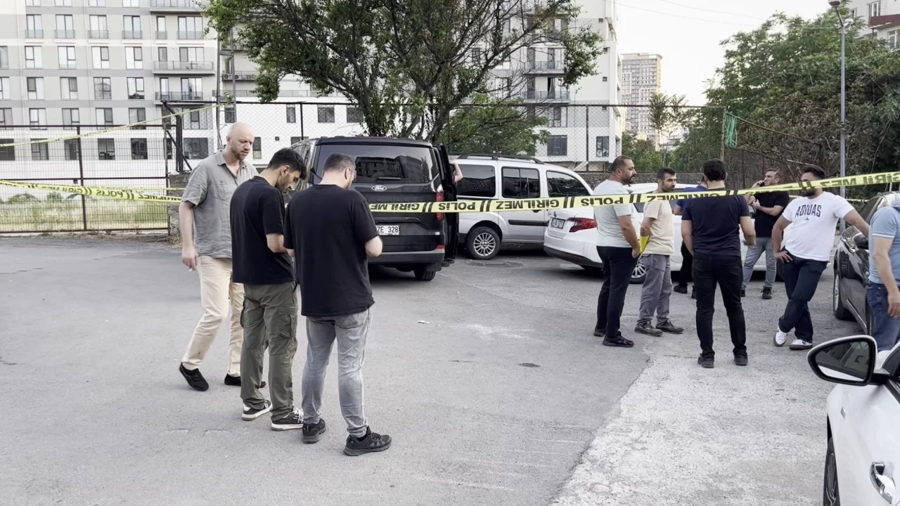 İstanbul'da metruk gecekonduda kadın cesedi bulundu