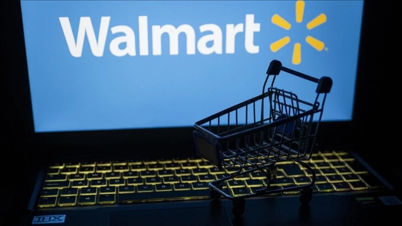 Trump, Walmart'ın fiyatlarında indirime gideceğini duyurdu