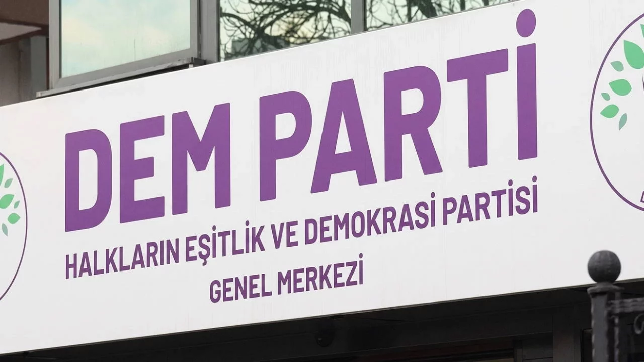 DEM Parti, Bozova Belediye Eş Başkanı Yıldız'ı görevden aldı