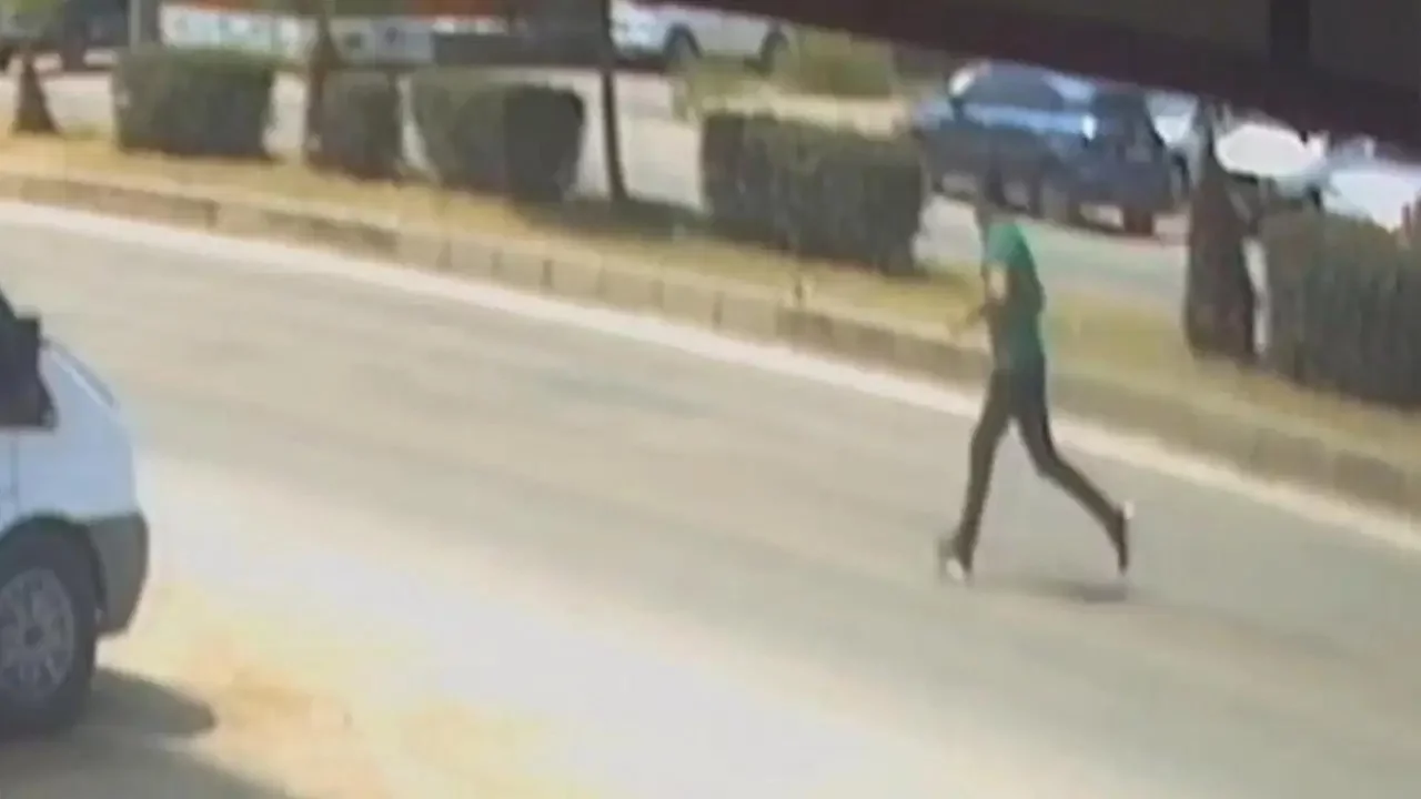 Adliye önünde silahlı kavga: 2 yaralı, 1 şüpheli aranıyor