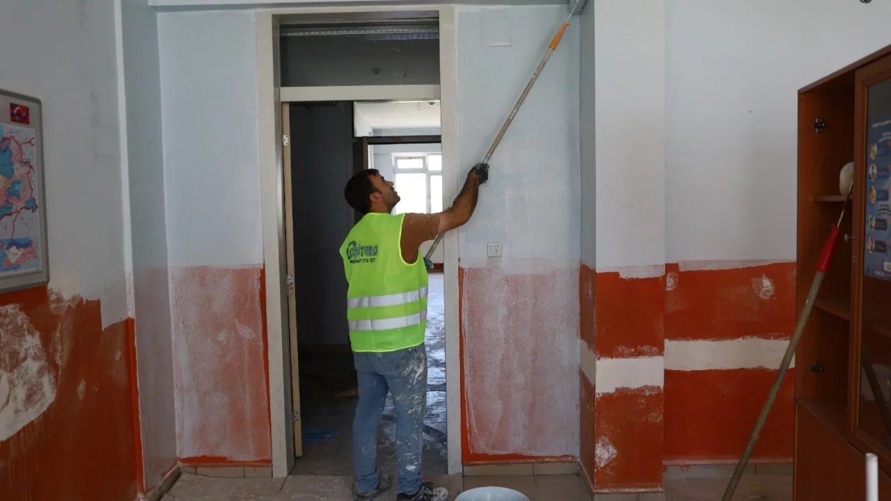 Bursa Büyükşehir Belediyesi eğitim yuvaları için harekete geçti