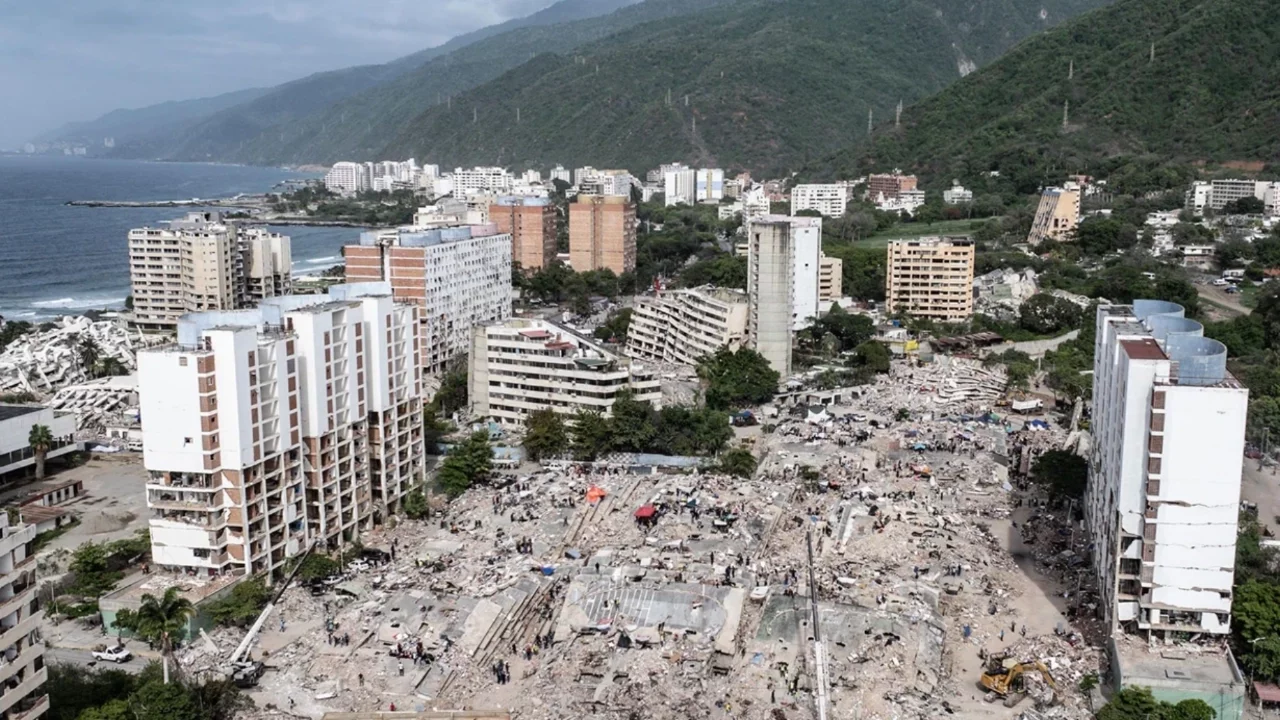 Venezuela'daki depremlerde hayatını kaybedenlerin sayısı 3 bin 685'e yükseldi