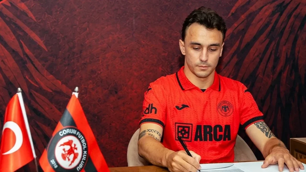 Çorum FK, Gökhan Sazdağı'nı transfer etti