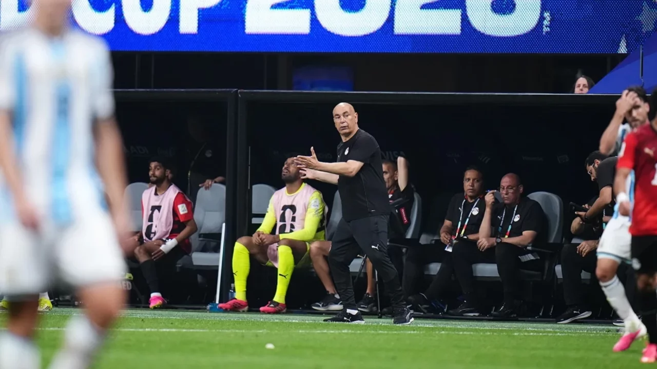 Mısır, Hossam Hassan'ın sözleşmesini uzattı