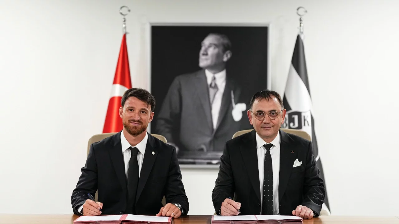 Beşiktaş, milli oyuncu Salih Özcan ile anlaştı