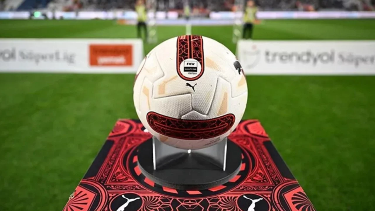 Süper Lig'de yeni sezonun fikstürü çekildi