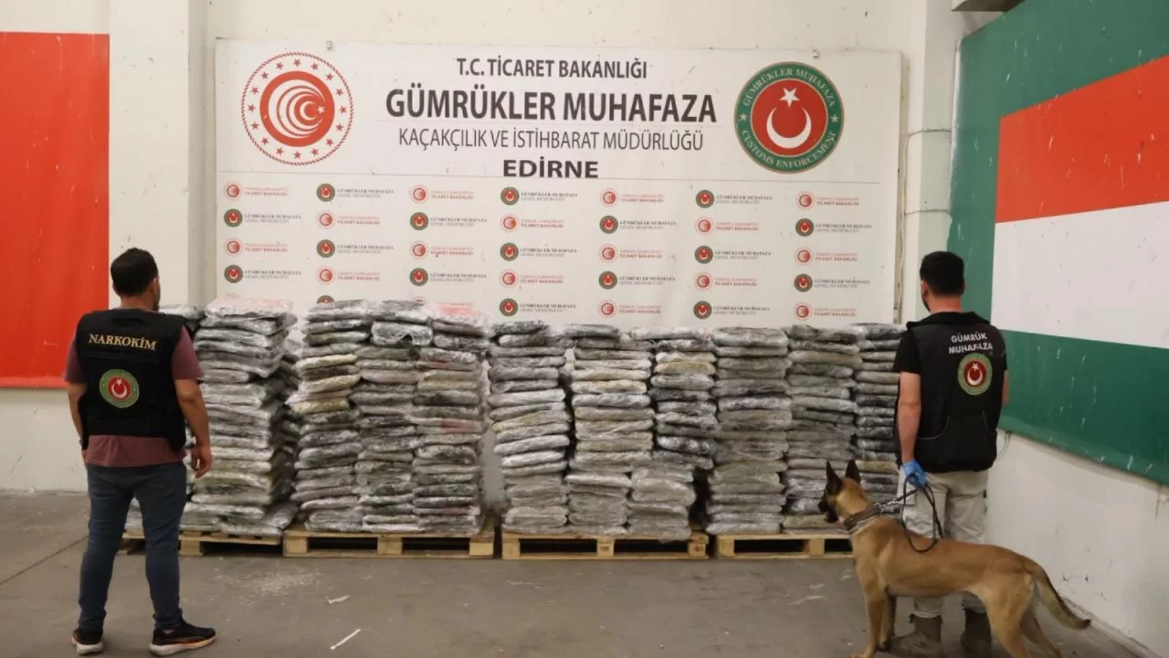 Kapıkule'de 1,2 ton uyuşturucu ele geçirildi