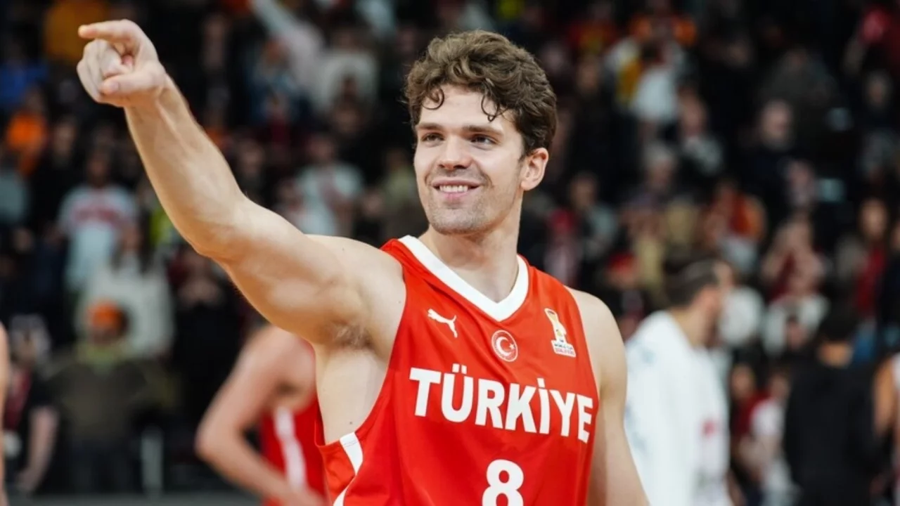 Milli basketbolcu Tarık Biberovic, Dallas Mavericks'e transfer oldu
