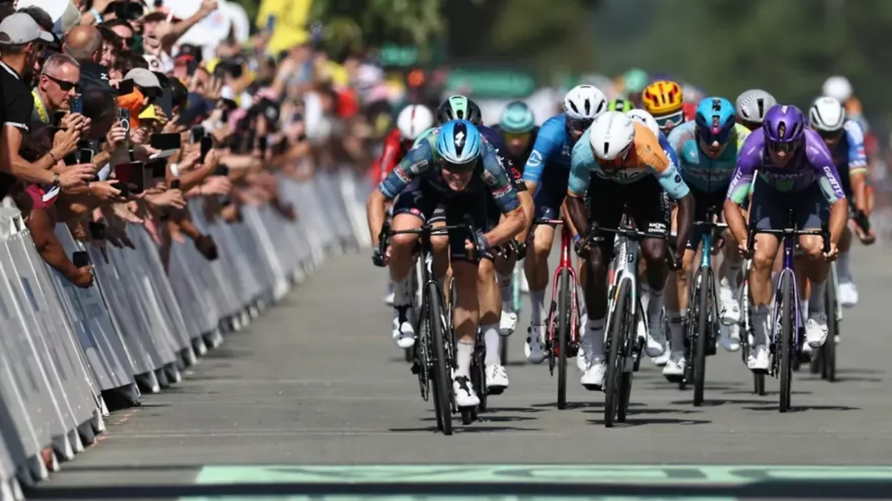 Aşırı sıcaklar Tour de France'ı kısalttı