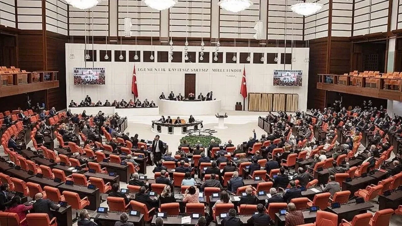 TBMM'de yoğun hafta: 12. Yargı Paketi, emekli aylığı ve üniversite affı gündemde