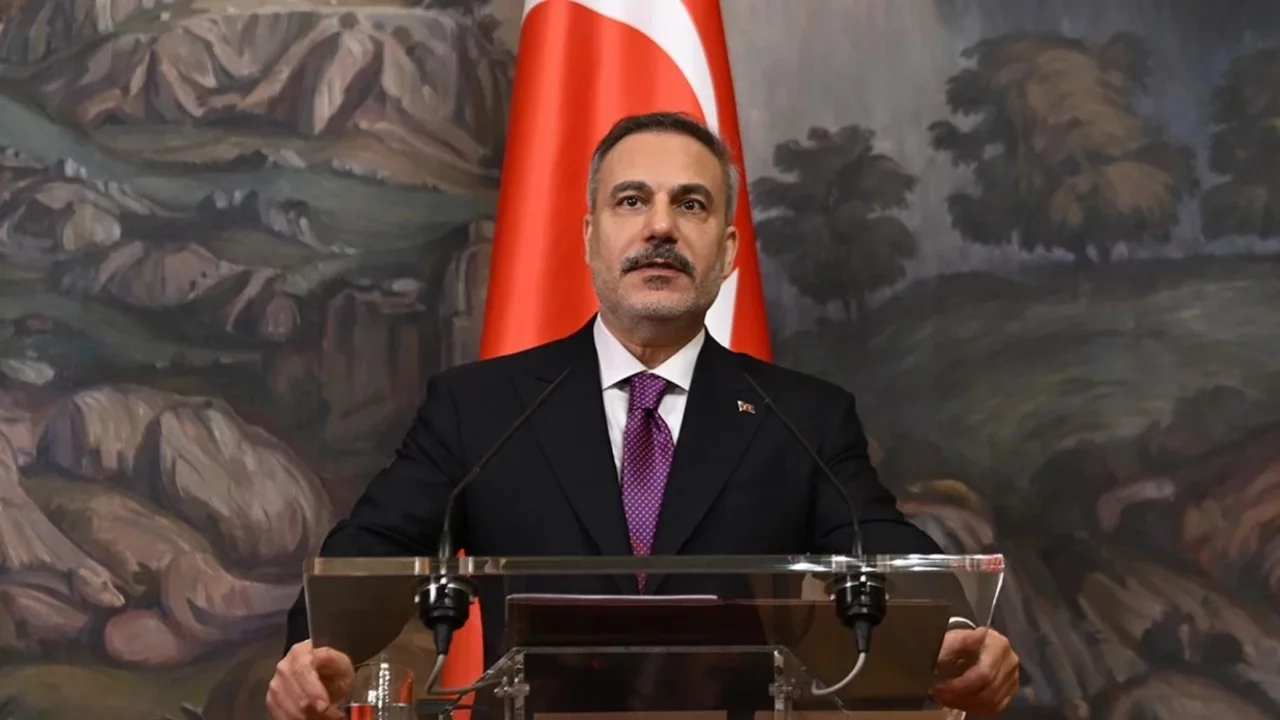 Dışişleri Bakanı Hakan Fidan Paris'te "Ukrayna" zirvesine katılacak