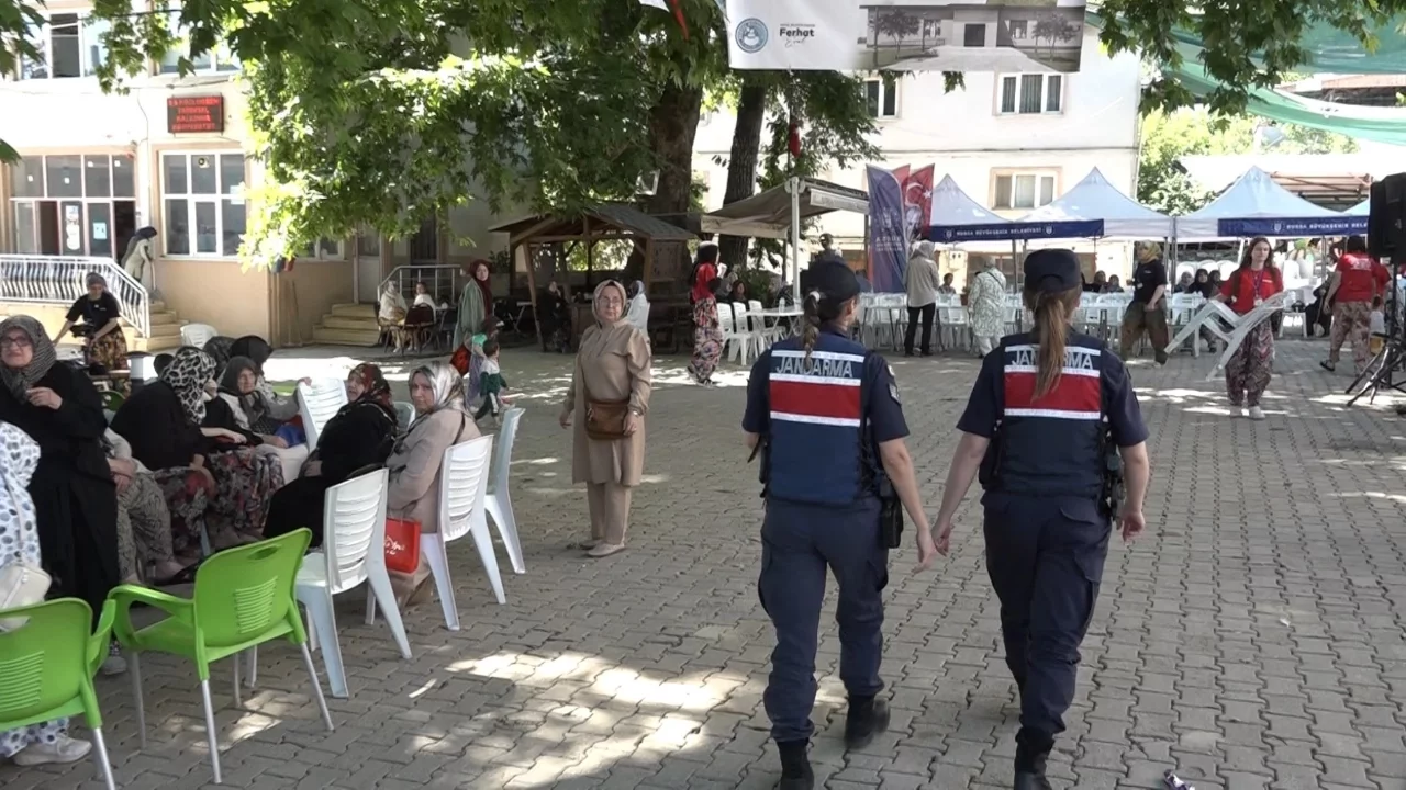 Bursa'da kadınlar köyün yönetimini ele geçirdi
