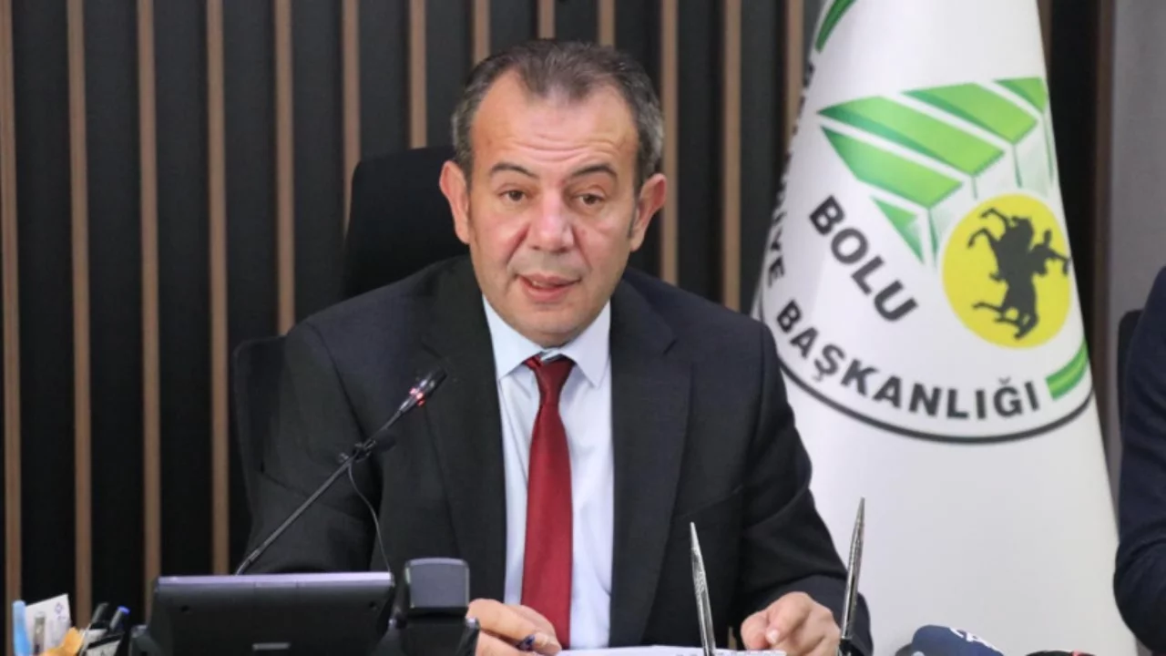 Tanju Özcan 'nefret ve ayrımcılık' davasından beraat etti