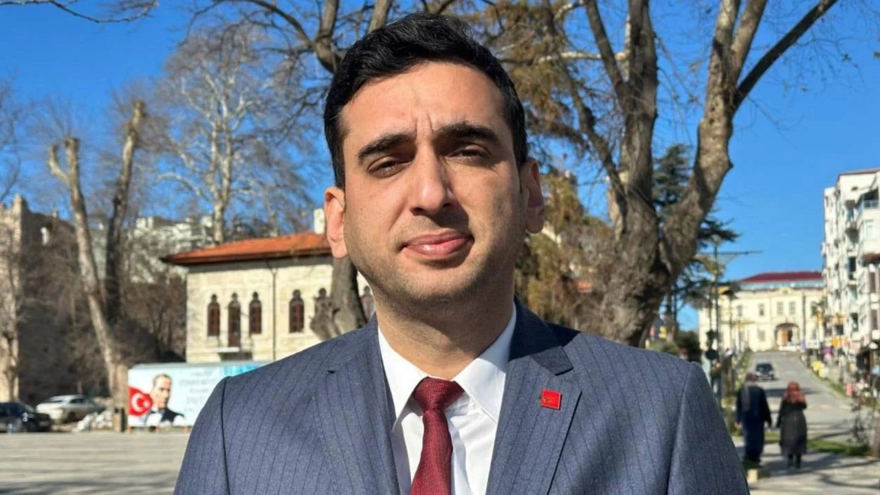 Butlan yönetimi tarafından görevden alınan CHP Sinop İl Başkanı'nın parti üyeliği silindi