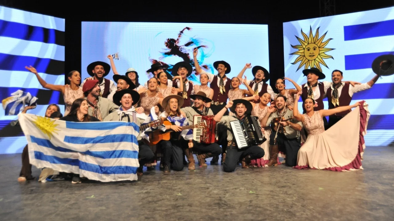Altın Karagöz Halk Dansları Yarışması'nda kazanan Uruguay oldu