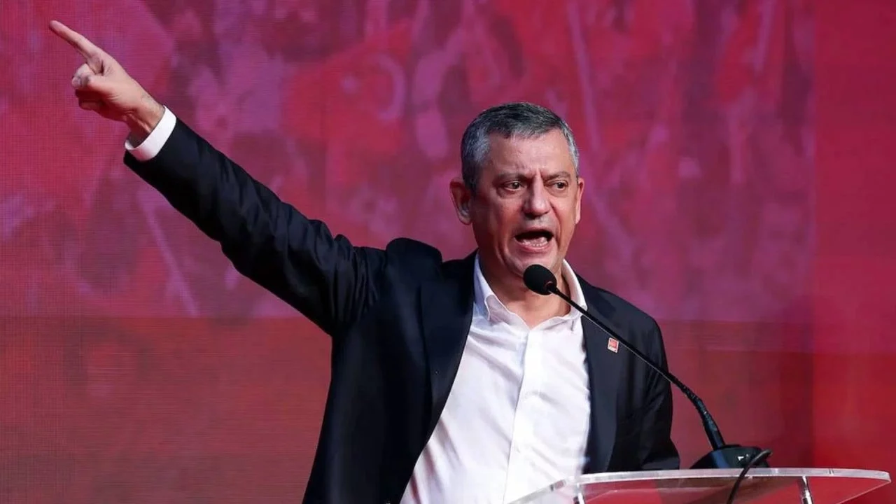 Özgür Özel Çankaya Belediyesi'ne yürüyecek