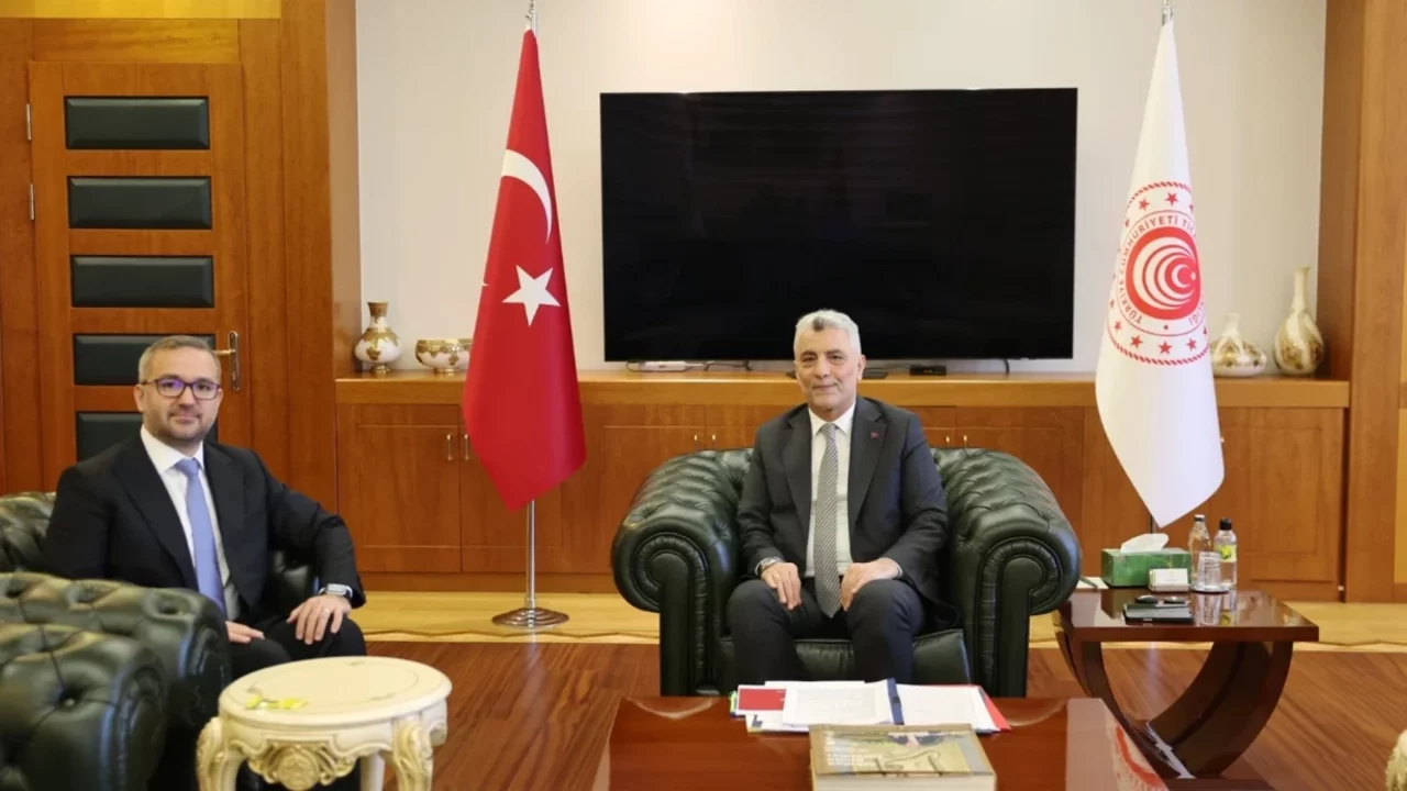 Ticaret Bakanı Bolat, TCMB Başkanı Karahan ile bir araya geldi