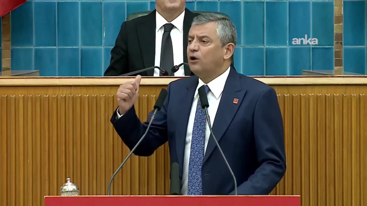 Özgür Özel konuşuyor