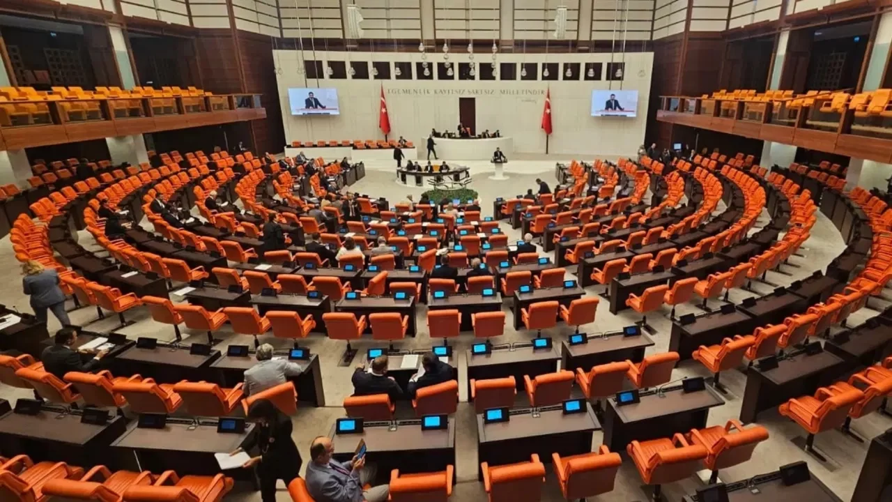 TBMM'de Türkiye - Irak petrol hattı tartışması... Muhalefetin araştırma önerisi AK Parti ve MHP o...