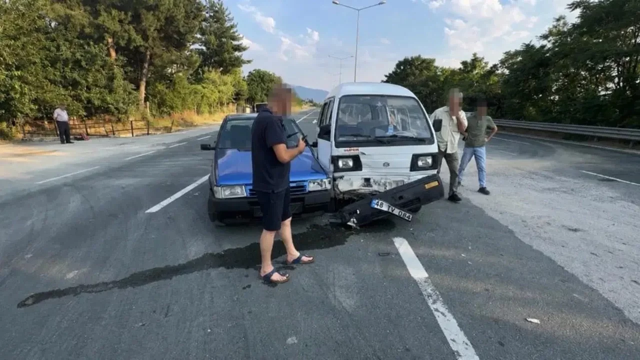 'Ceza yerine aracını yaptırayım' dedi: Polisi görünce olay yerinden kaçtı