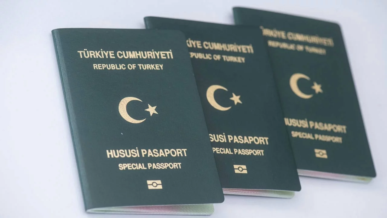 Kanun teklifleri verildi: 6 meslek grubuna yeşil pasaport gündemde