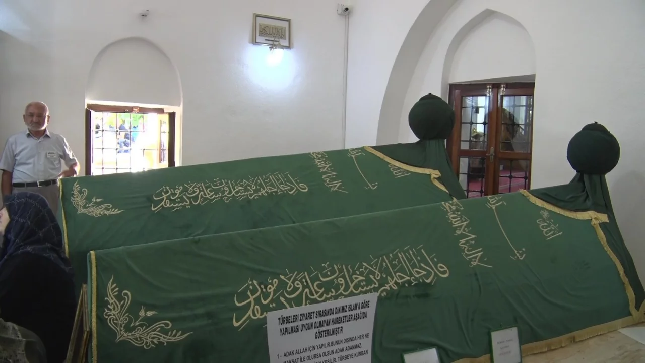 Bursa'da 649 yıllık Geyikli Baba geleneği gerçekleştirildi