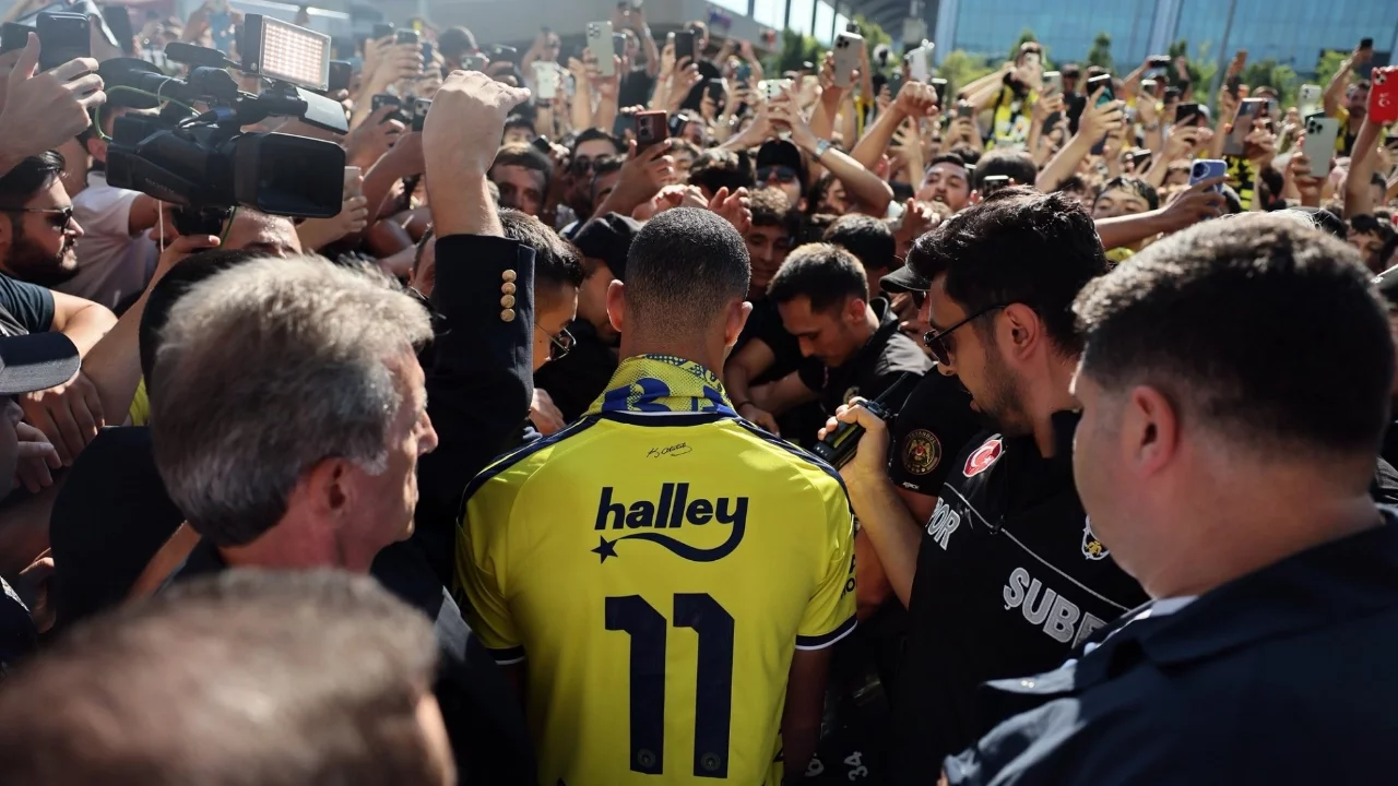 Mason Greenwood'a İstanbul'a coşkulu karşılama