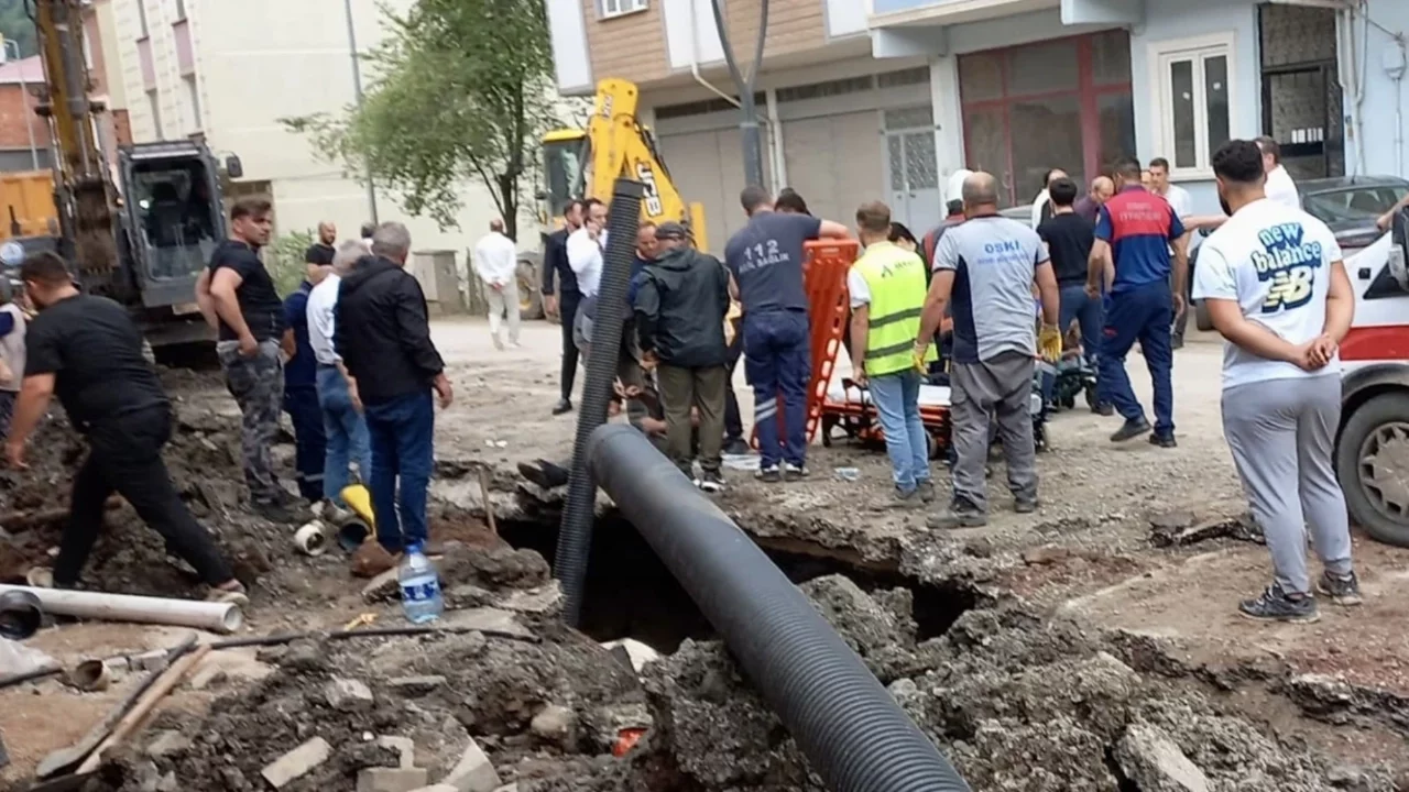 Altyapı çalışmasında göçük: 2 işçi yaralandı