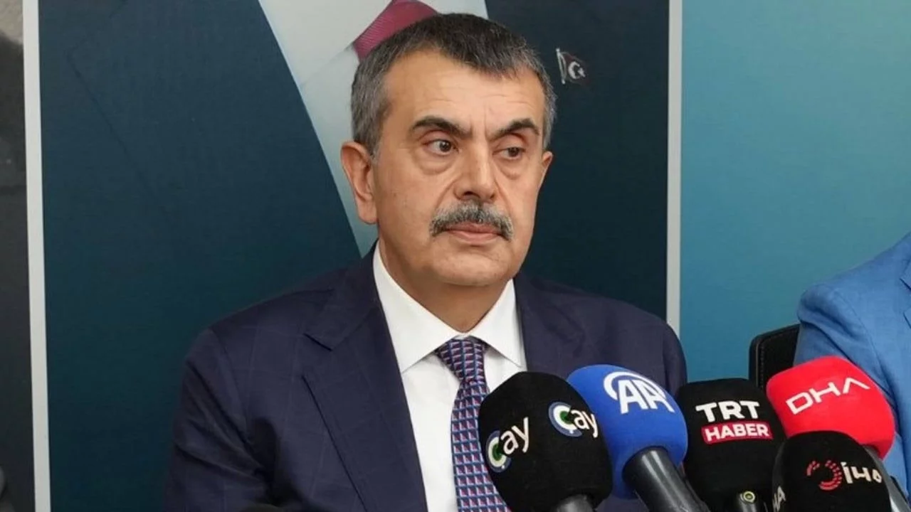 Yusuf Tekin: "Osmanlı ile Cumhuriyet'i barıştırmalıyız"