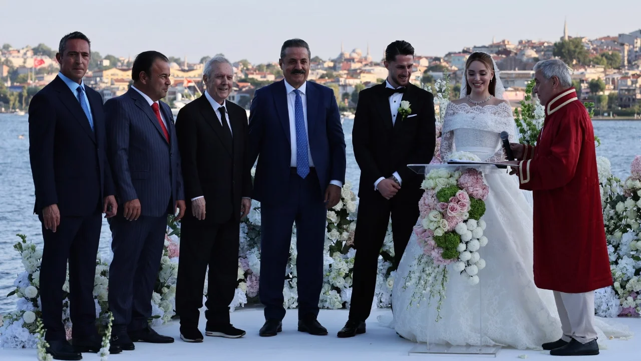 Fenerbahçeli İsmail Yüksek dünyaevine girdi