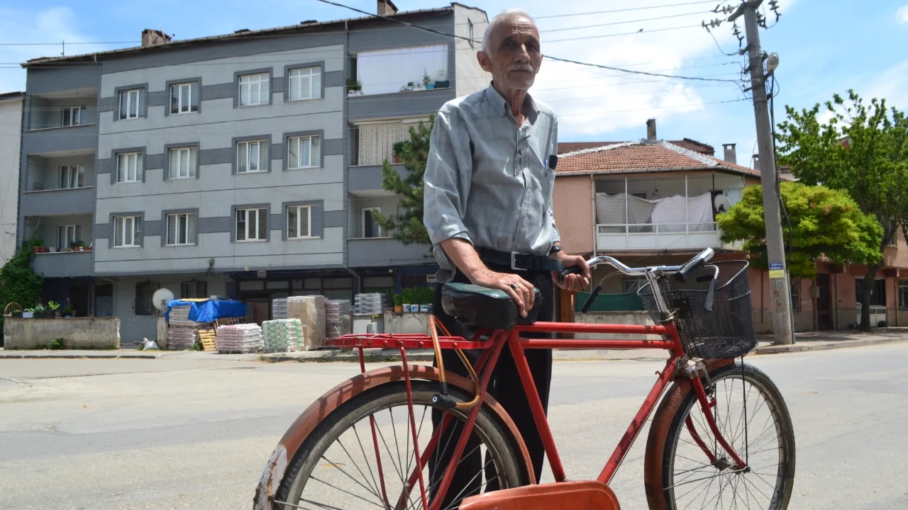 Bursa'da örnek yaşam: 40 yıllık muhtar sağlığını bisiklete borçlu