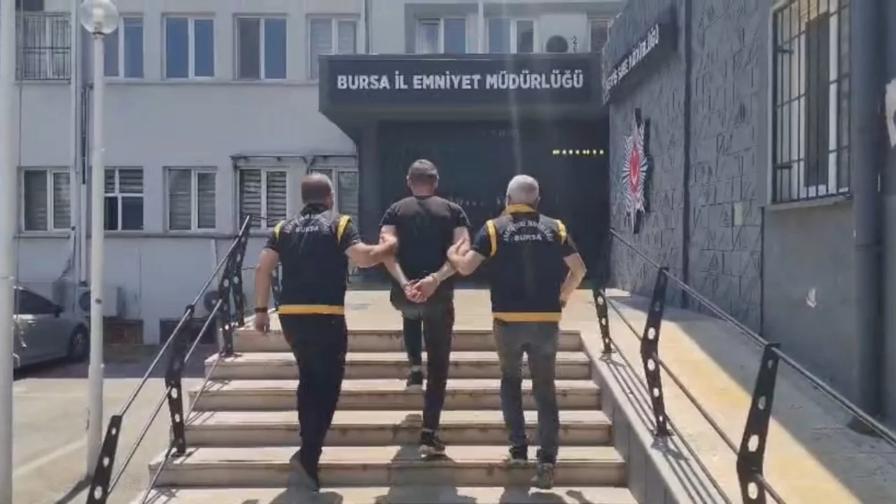 Bursa'da pompalı dehşetinin şüphelisi Cinayet Büro ekiplerine yakalandı