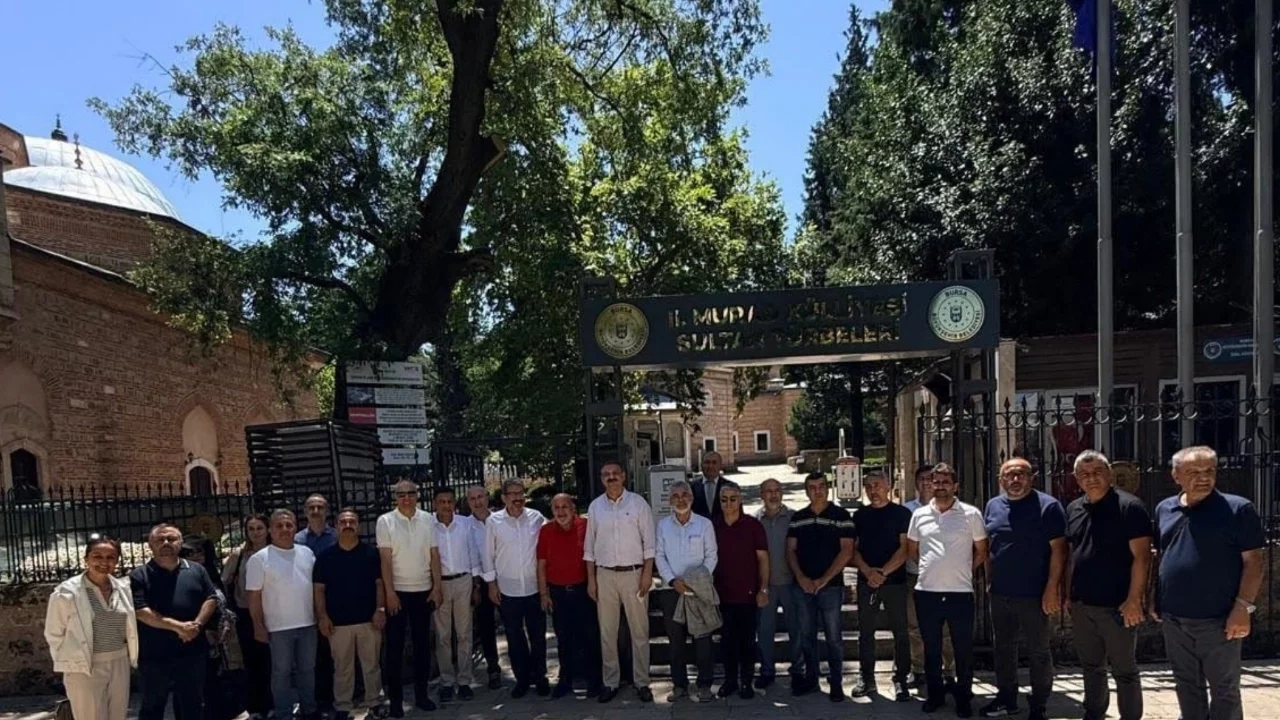 Vakıflar Genel Müdürü Aksu, Bursa ve Bilecik'teki vakıf kültür varlıklarını ziyaret etti