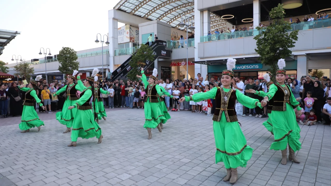 İnegöl'de 39. Uluslararası Kültür Sanat Festivali coşkusu