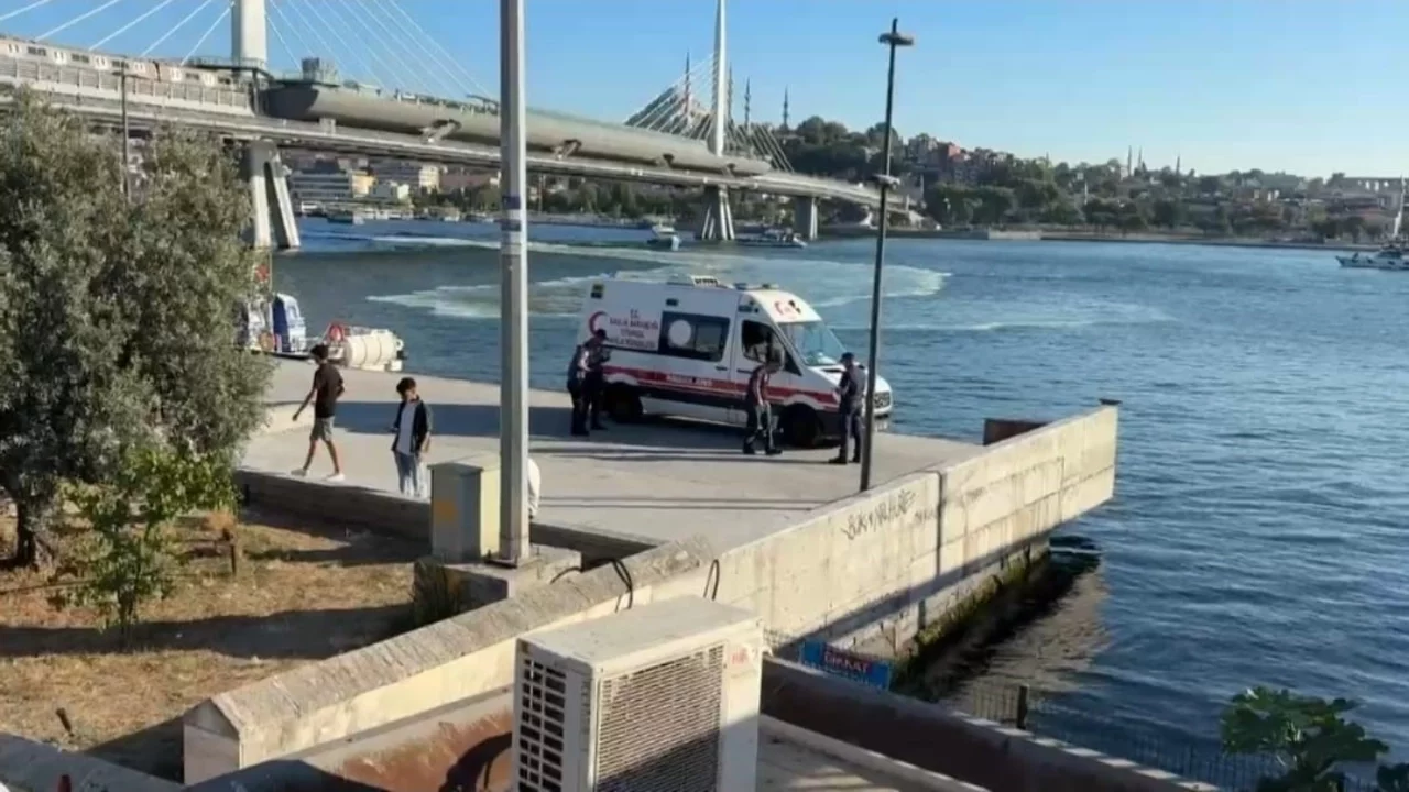Haliç'te denize düşen tekne personelinin cansız bedenine ulaşıldı