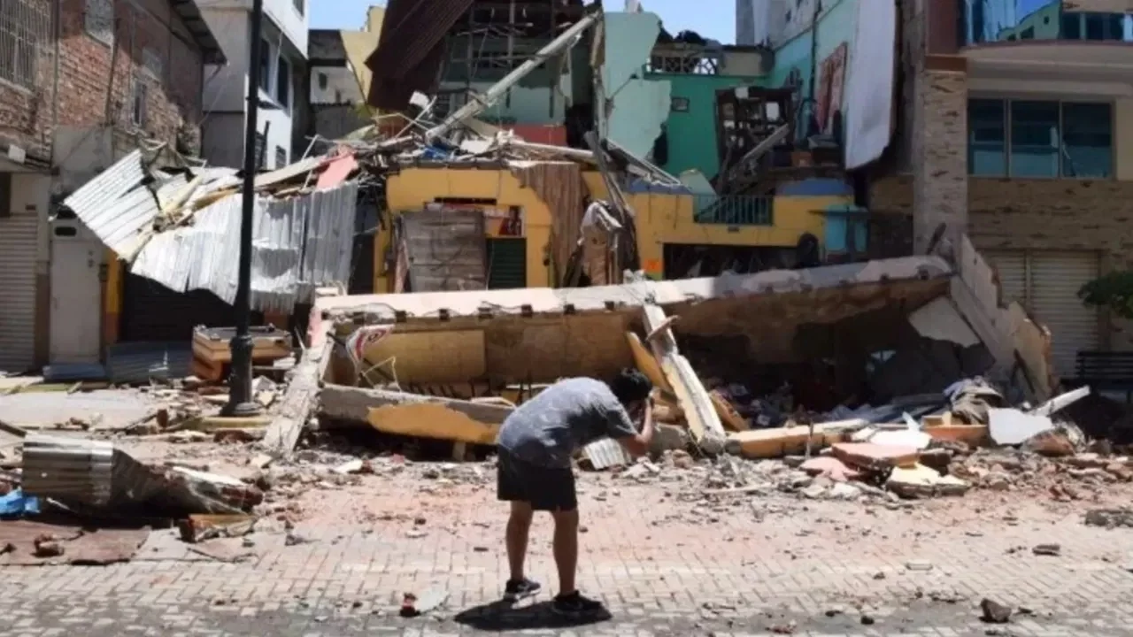 Peru'da 5. 5 büyüklüğündeki deprem: Ölü sayısı 6'ya, yaralı sayısı 32'ye çıktı