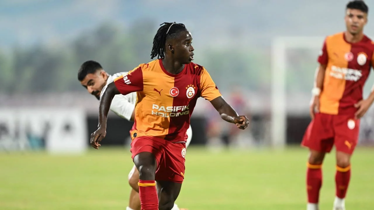 Galatasaray'da Renato Nhaga'ya sürpriz talip