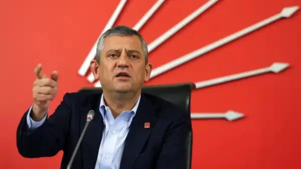 Özgür Özel cephesinden 'Yeni Parti' hesabı hakkında açıklama