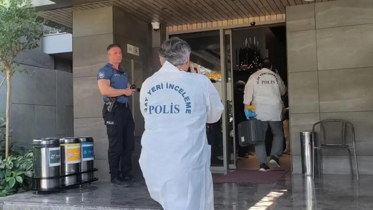 Otel odasında ölü bulundu: Yanında bulunan maddeler ekipleri alarma geçirdi