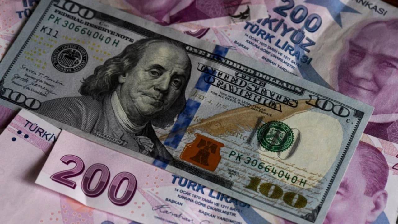 Merkez Bankası anketi: Yıl sonu dolar ve enflasyon beklentisi yükseldi
