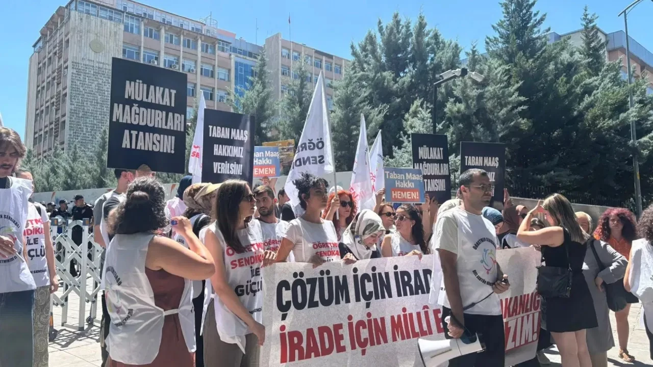 Öğretmenler Ankara'da direnişi sürdürüyor