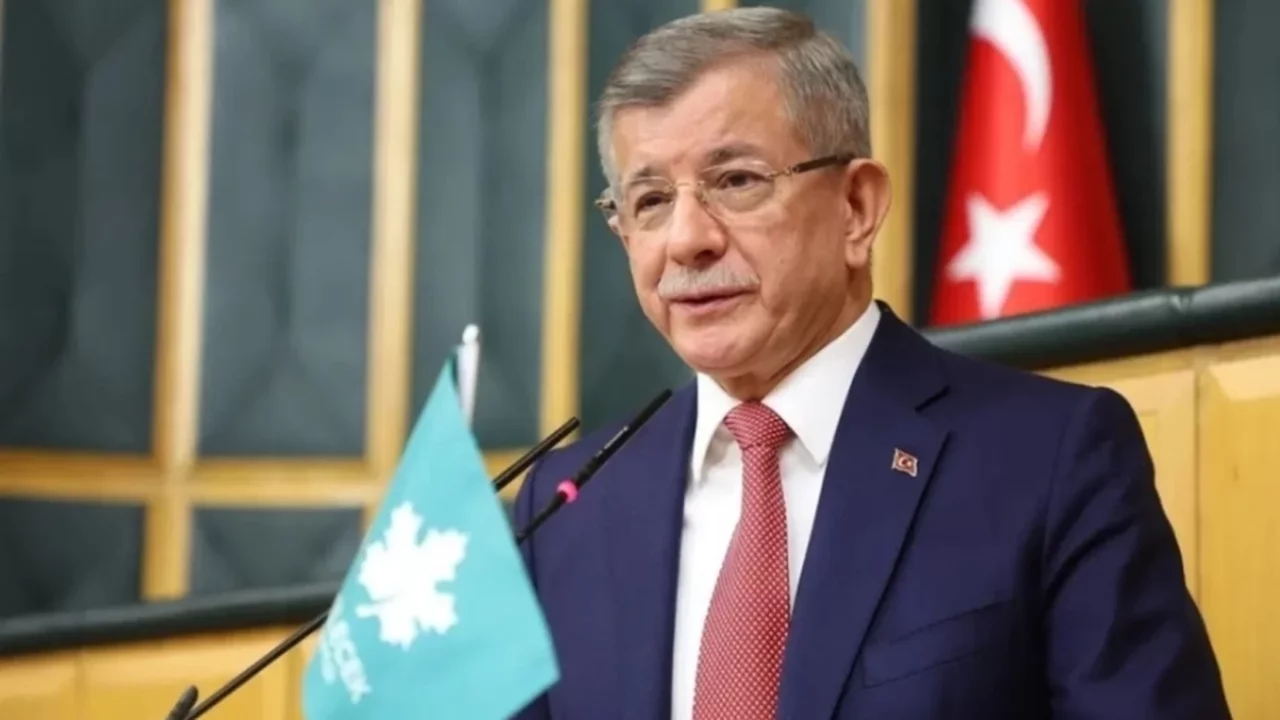 Ahmet Davutoğlu'ndan 'yeni parti' açıklaması