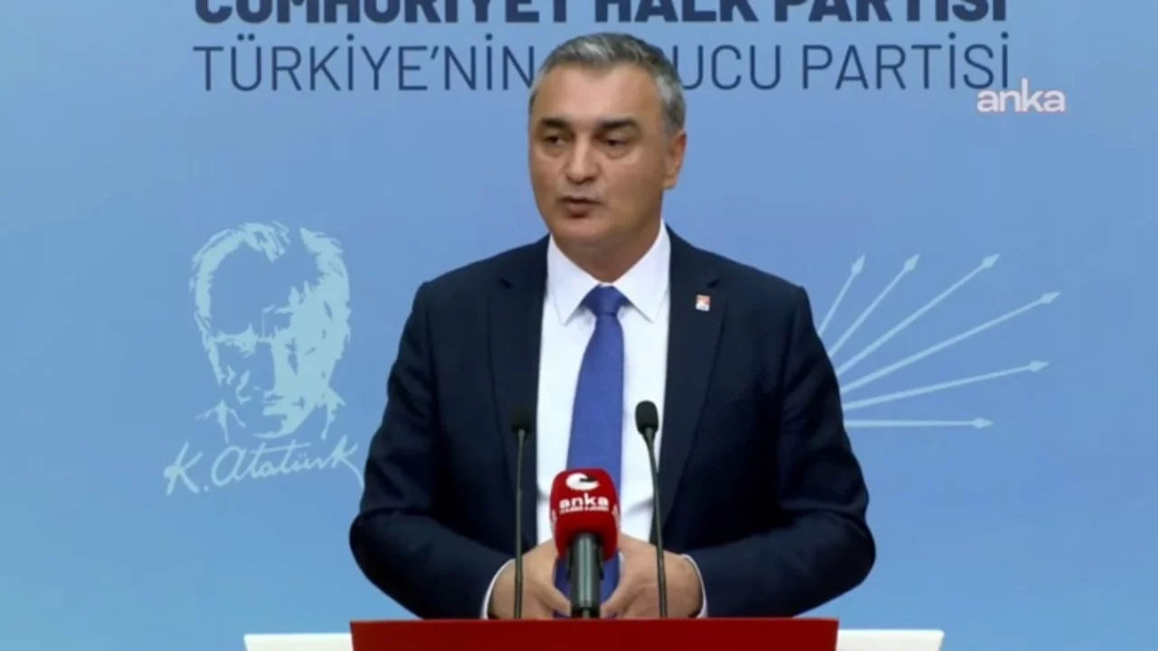Müslim Sarı açıkladı: CHP'de 4 il başkanı daha görevden alındı
