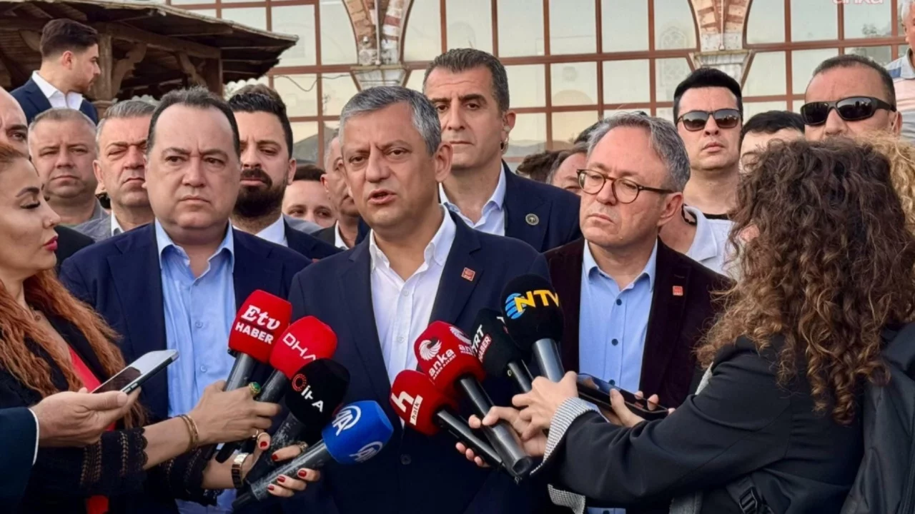 Özel yanıtladı: Yeni Parti ne zaman kurulacak?